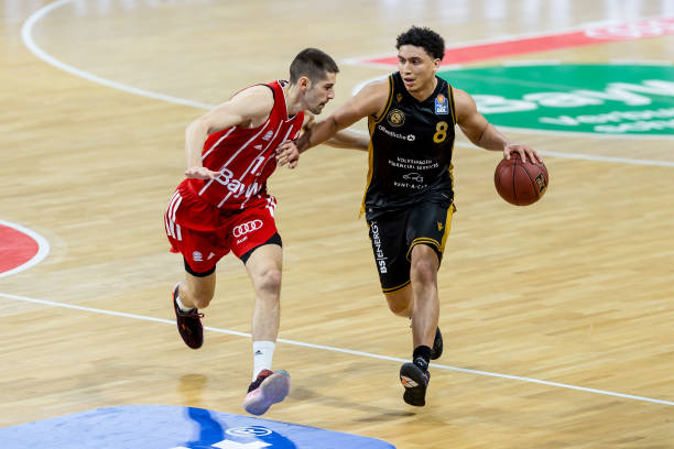 他还有另一 他还有另一