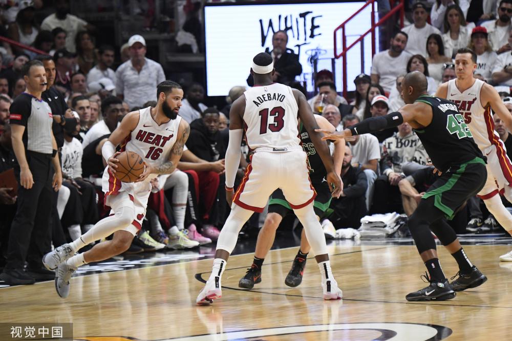 两场资格赛 两场资格赛